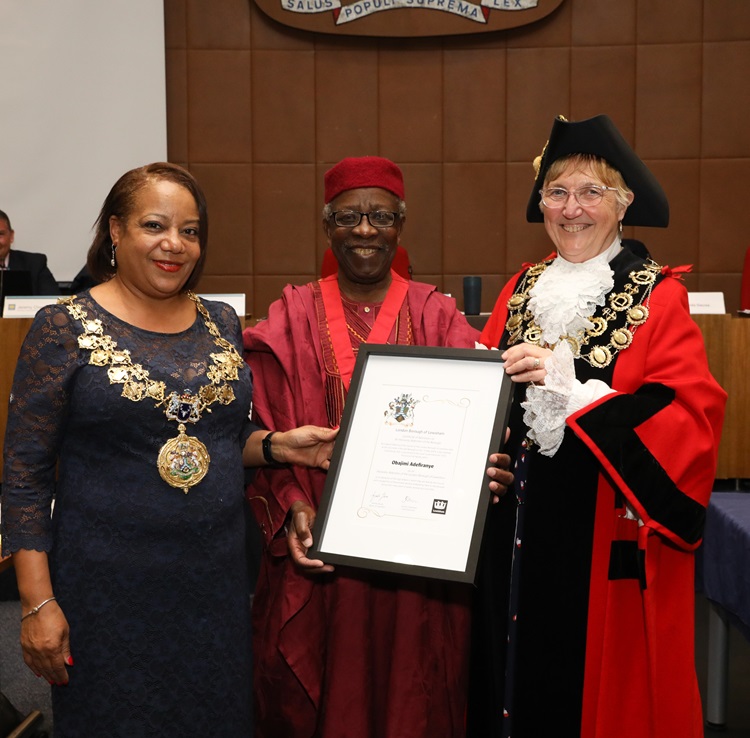 Obajimi Adefiranye being awarded with title