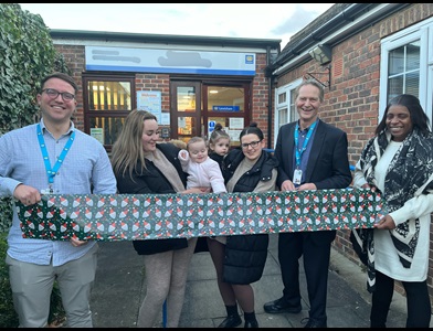 Two children, Myla and Tayla, cut the ribbon to officially open the new Family Hub joined by Cllr Chris Barnham (2nd right), Angelique Lewis from Lewisham Council (right) and Lou Nevillle-Ball, Family Hub Manager (left).