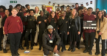  Knife Amnesty Campaigner, Faron Paul, makes surprise visit to students at Lewisham School