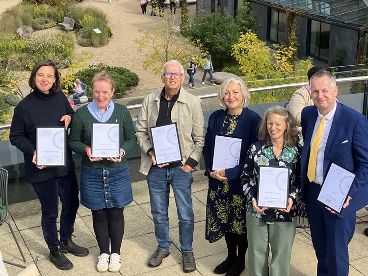 Tilly Fowler, Jessica Kyle, Steven Turner, Cllr Louise Krupski, Theresa Webb and Peter Maynard at London in Bloom 2024 awards