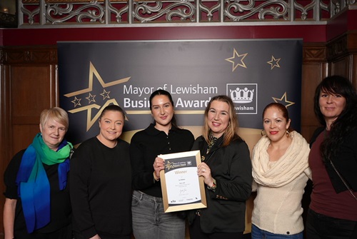 Le Délice and staff at Buisness Awards