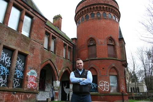 Cllr Walsh standing outside Ladywell Playtower