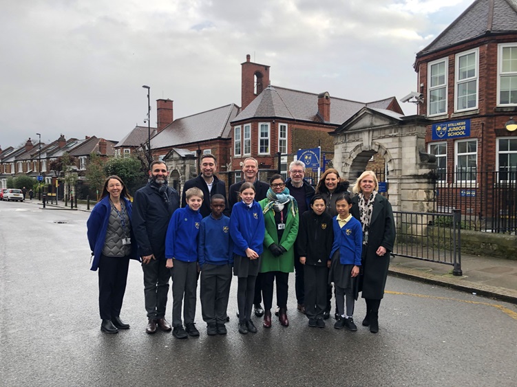 Mayor of Lewisham, Damien Egan, with the headteachers and pupils of Stillness Primary School; Cllr Patrick Codd, Cabinet Member for Environment and Transport; Cllr Chris Barnham, Cabinet Member for Children’s Services and School Performance; Vicky Foxcroft MP and Cllr Tauseef Anwar, Councillor for Crofton Park.